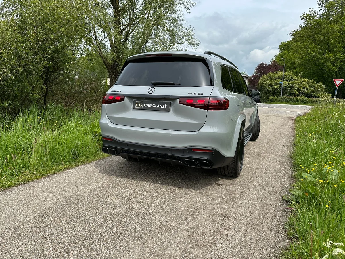 Mercedes-AMG GLS 63 achterzijde hoek