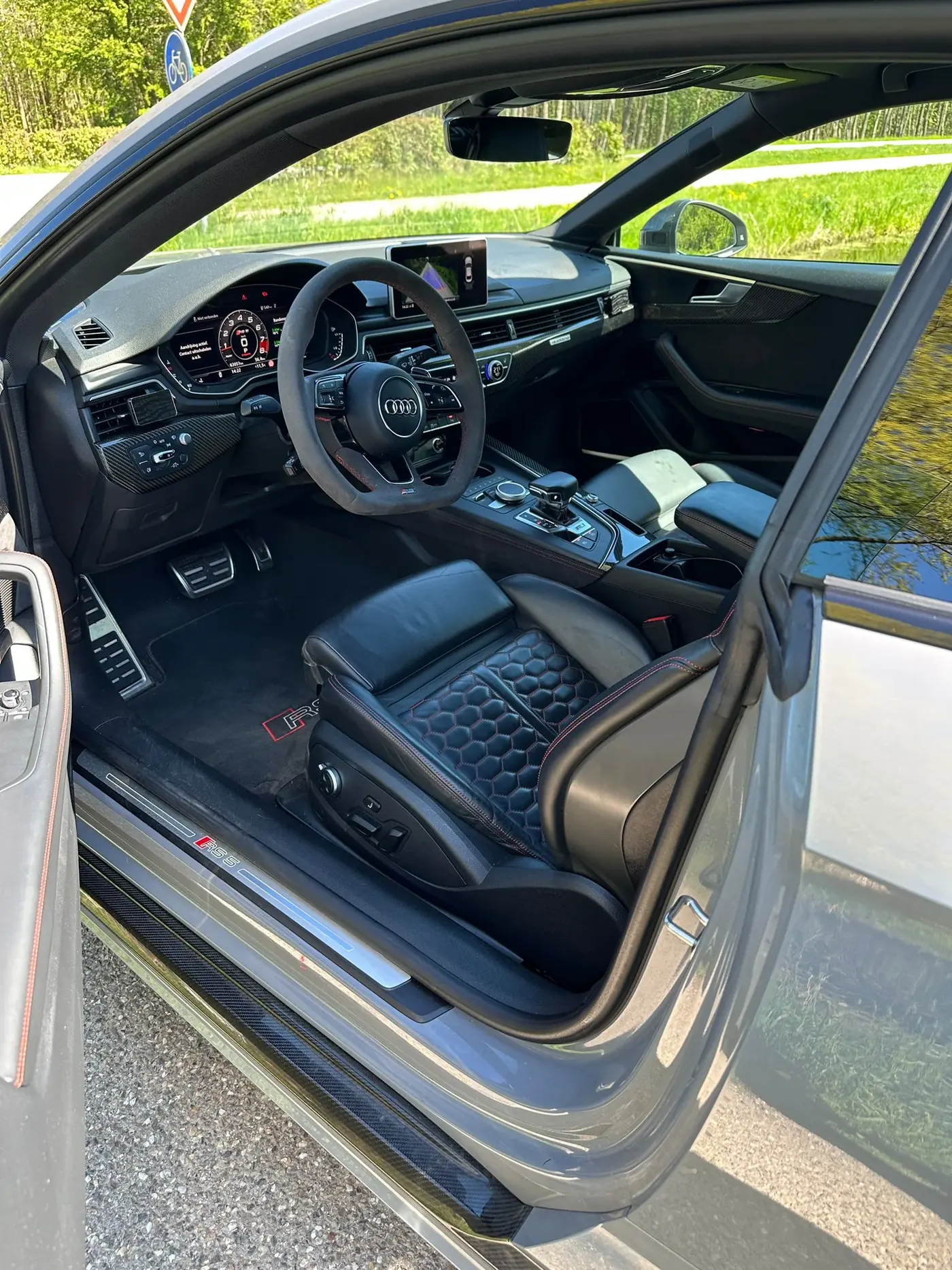 Audi RS5 interieur na behandeling