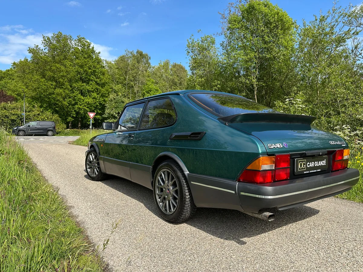 Saab 900 Turbo S achterzijde volledig